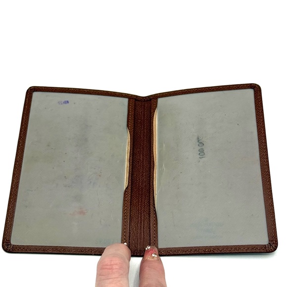 Vintage Louis Vuitton Taiga Passport Cover ✔️Authentic! Brown Early 90’s - Picture 9 of 13